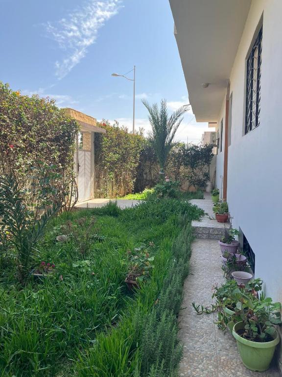 Bel Appartement à Proximité de la Gare Routière - B&B Agadir
