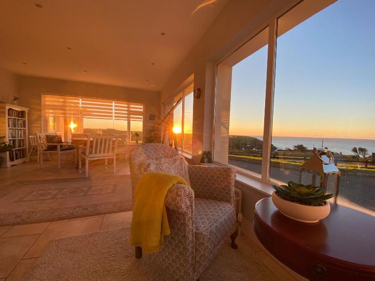 Follies Suites Ballyvoile - B&B Dungarvan