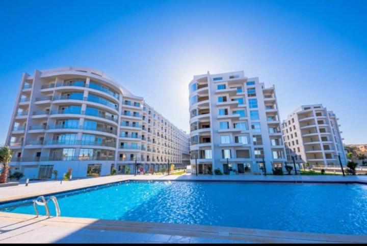 شقة احلامك على البحر - B&B Hurghada