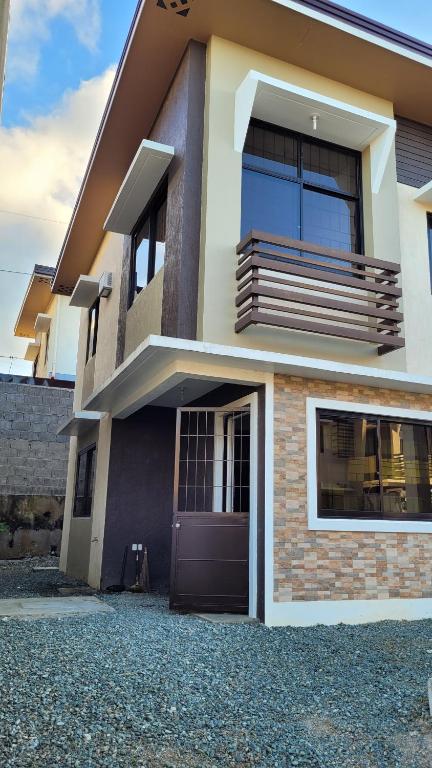 Camilyn Home Stay - B&B General Trias