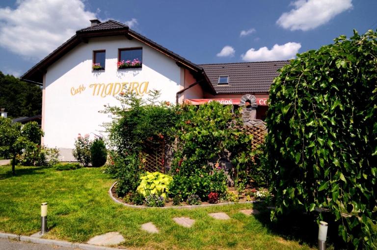 café Madeira - B&B Svätý Anton