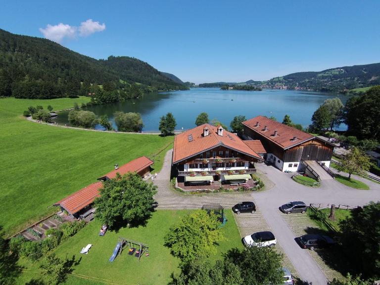 Der Anderlbauer am See - B&B Schliersee