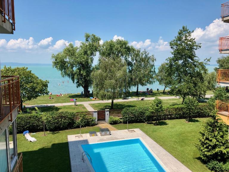 Viktória Beach Apartman Gold 1. Siófok - B&B Siófok