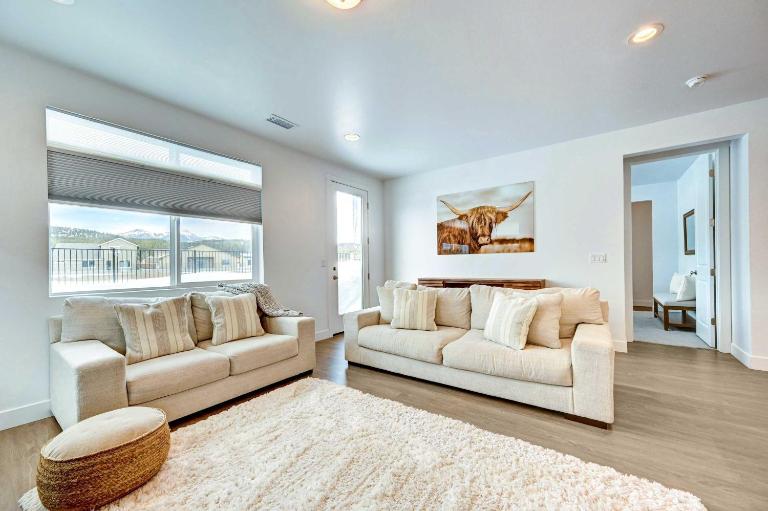 12 Mi to Dtwn Flagstaff: Spacious Bellemont Home! - Bed and Breakfast Bellemont