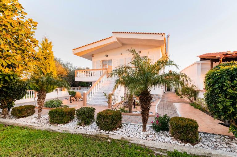 Villa Eleni - Bed and Breakfast Soroní
