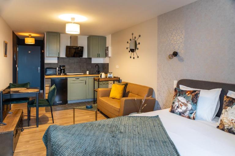 Escapade Place 11 N4 - Studio Dinan Centre - B&B Dinan