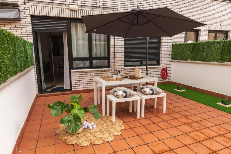 LA TERRAZA DE LA VEGA - Ubicación inmejorable , wifi , terraza y parking gratuito - Chambres d'hôtes Oviedo