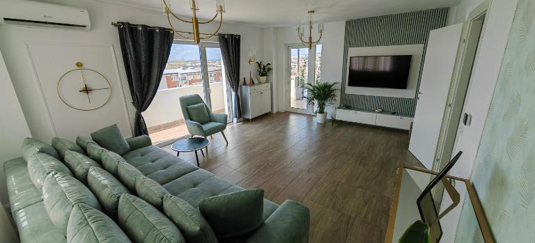 Luxury apartment Private parking self check-in51 - B&B Craiova