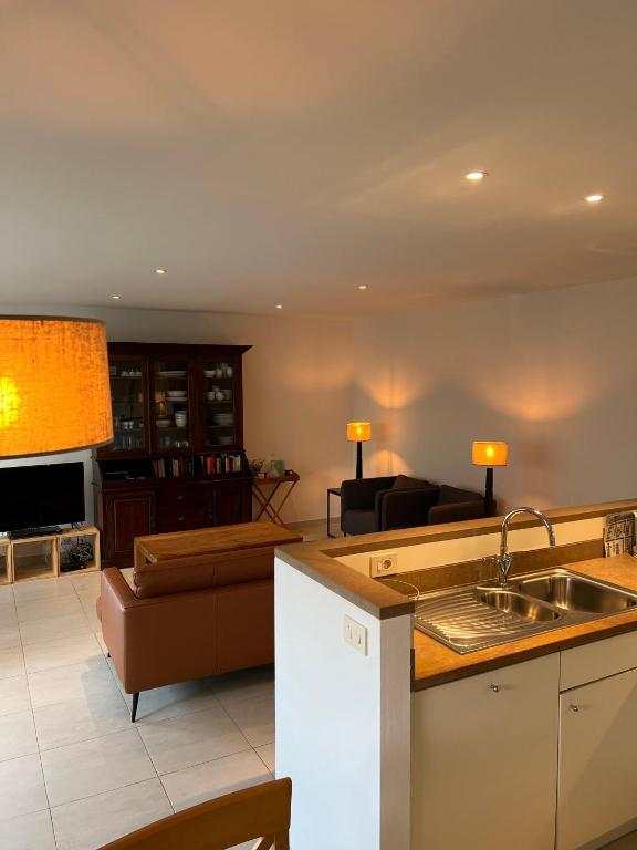 Two bedroom apartment - 50 meters from beach and KYC - Chambres d'hôtes Coxyde