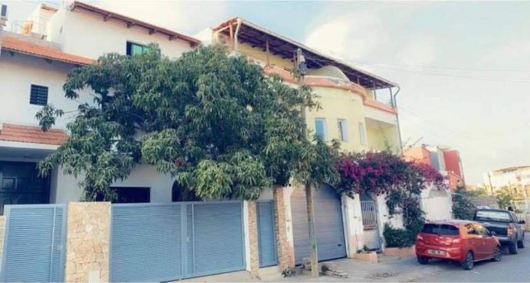 Apartamento t1 mobiliado com Wi-Fi - Bed and Breakfast Praia