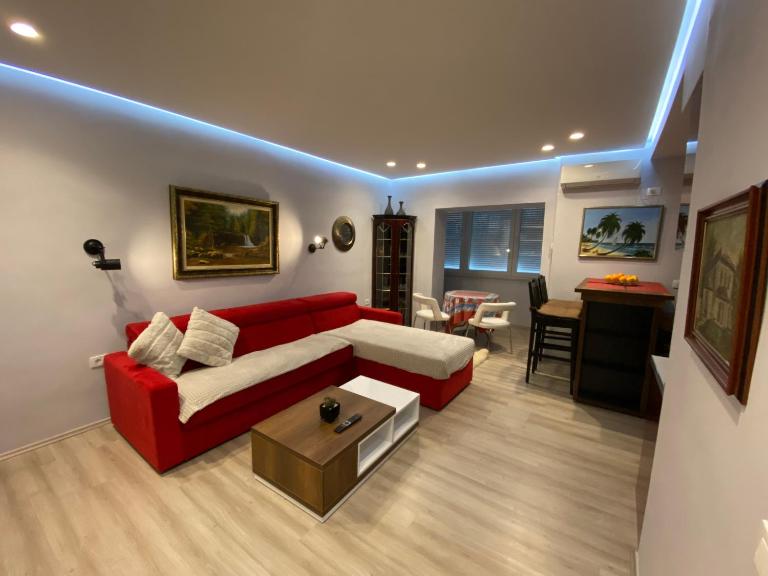 Your home in Tirana - Ferienwohnung Tirana