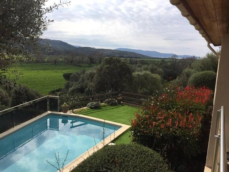 LE PALADIN Porto Pollo Villa privée avec piscine chauffée - Chambres d'hôtes Serra-di-Ferro