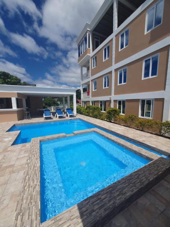 2 minutes from Roseau, Cozy studio with shared pool - B&B Roseau
