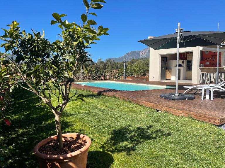 Magnifique villa récente entre mer et montagne située entre Ajaccio et Porticcio - Chambres d'hôtes Cauro