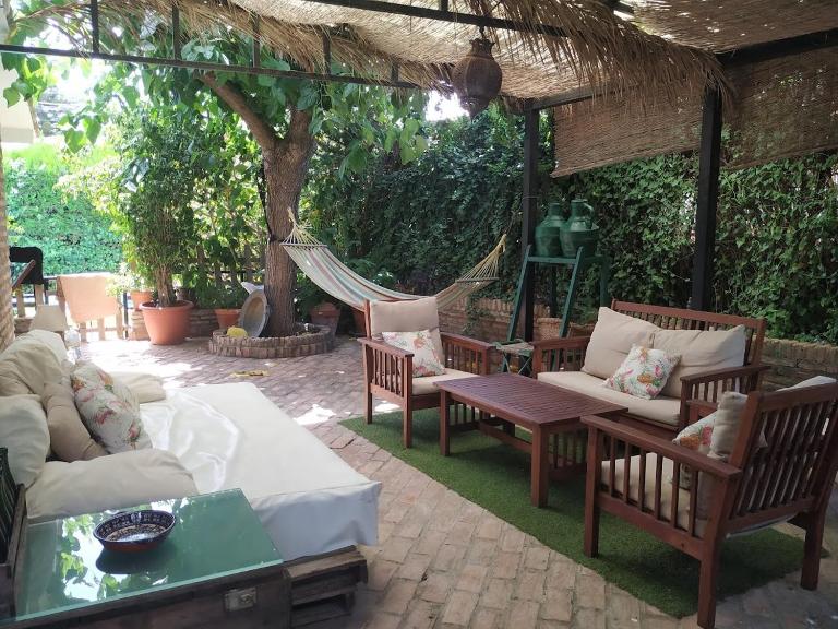 Dormir entre limones, Casa de invitados en vivienda familiar - B&B Dos Hermanas