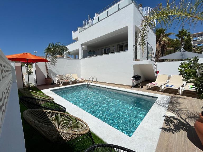 Nerja Paradise Rentals - Villa Las Palmeras - B&B Nerja
