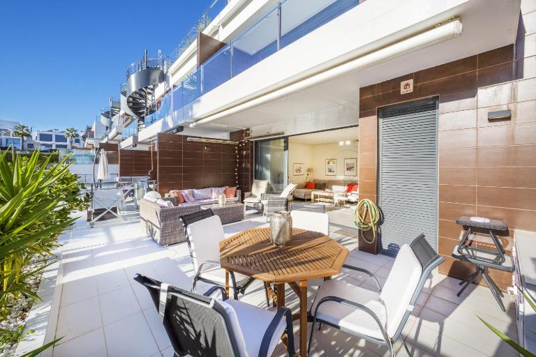 Ceñuela - Lush Haven by United Renters - Ferienwohnung Torrevieja