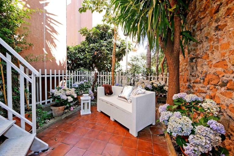 Charming Patio Apartment Trastevere - B&B Rome