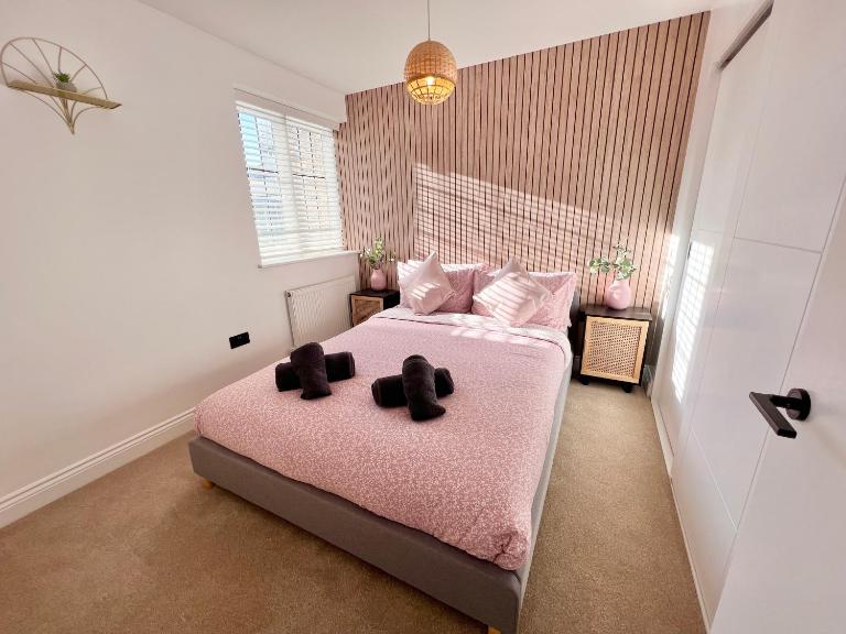 Cosy 2 Bed Apartment Minutes From Bournemouth Beach & Town - B&B Bournemouth