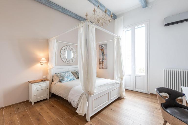 Regina Minor - B&B Monopoli