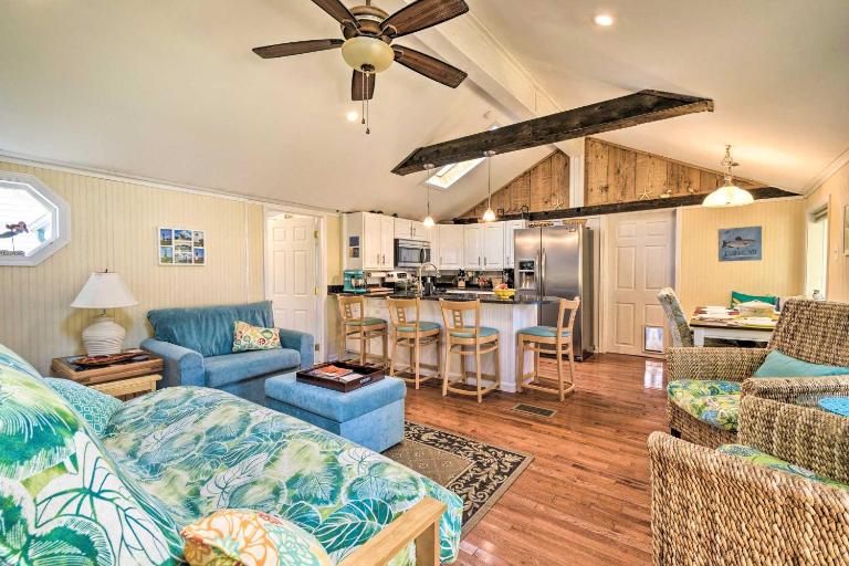Lakeside Kent Home w/ Pier + Boat Ramp Access - Chambres d'hôtes Waterport
