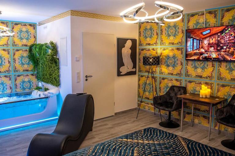 luxury Love Room Spa Whirlpool Jacuzzi - B&B Nuremberg
