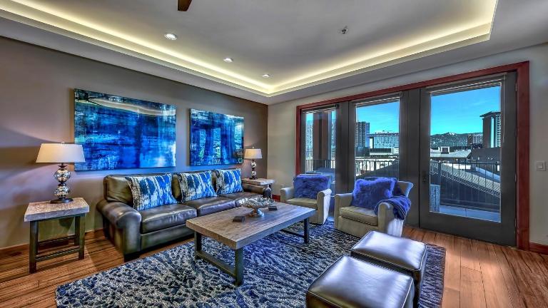 Luxury 3Br Residence Steps From Heavenly Village & Gondola Condo - B&B South Lake Tahoe