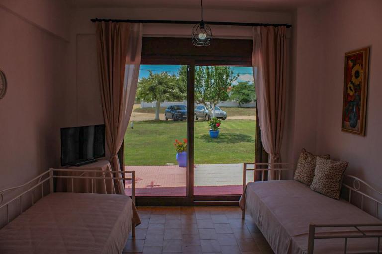 Lucid Dream Apt. Bozinis 2 - Chambres d'hôtes Psakoúdia