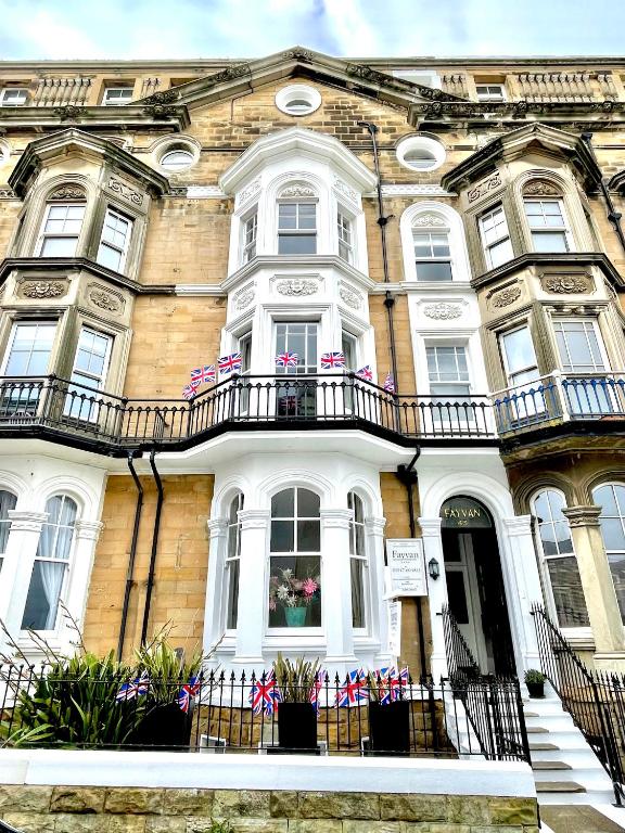 Fayvan Apartments - B&B Whitby