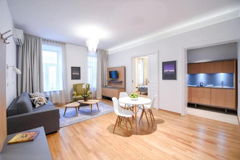 City Centre Chic Apartment Ljubljana 2/4 - B&B Ljubljana
