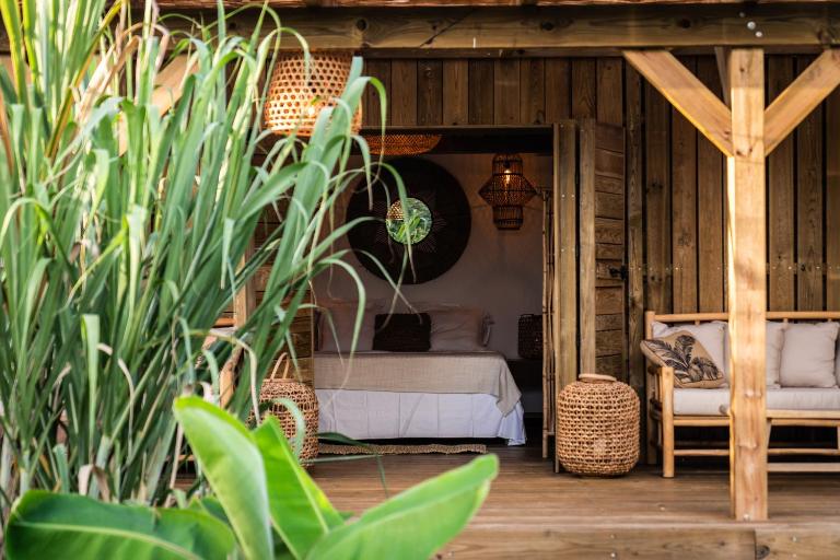 Ecolodge Anacardier - cabanon luxe pleine nature - B&B Saint-François
