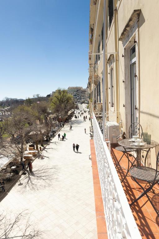 Rivoli Luxurious Seaview Suite in Liston Square - Ferienwohnung Karyófyto
