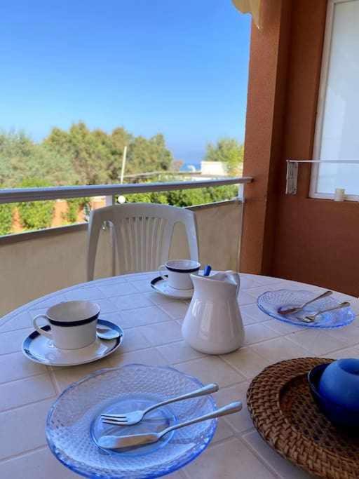 Directo a la playa con vistas del mar - Ferienwohnung Denia