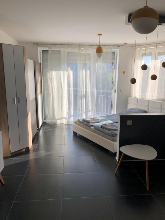 Kiad-Lak Apartman - Ferienwohnung Szegedin