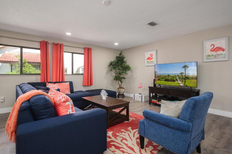 9863SSLNGPCNH - Smooth Sailing - B&B Palm Coast