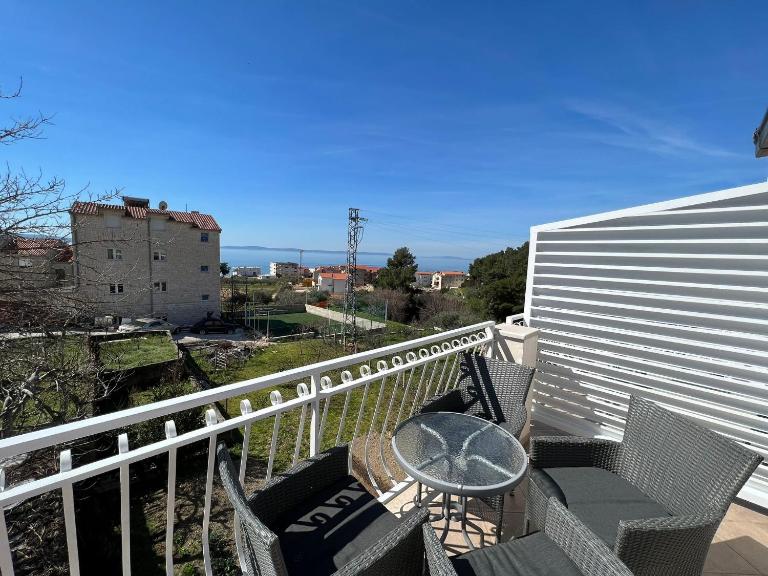 Apartments Toni - B&B Podstrana