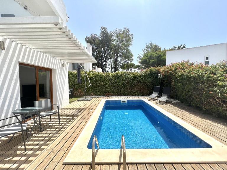 Vila Ruby - Private Pool by HD PROPERTIES - Chambres d'hôtes Vilamoura