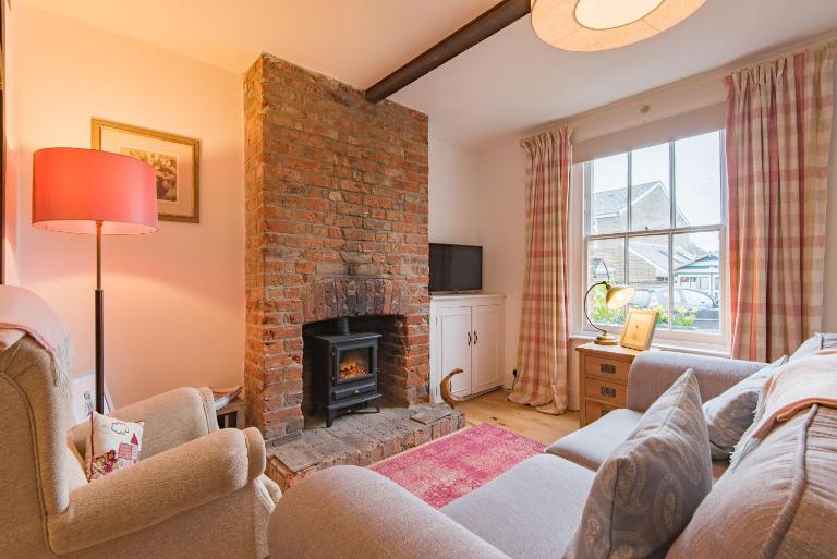 Bunny Cottage by Bloom Stays - B&B Hythe