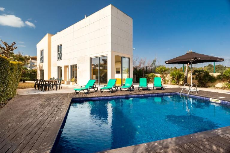 LINDA Oura Beach 4BR Villa 10 New for rent! - B&B Albufeira
