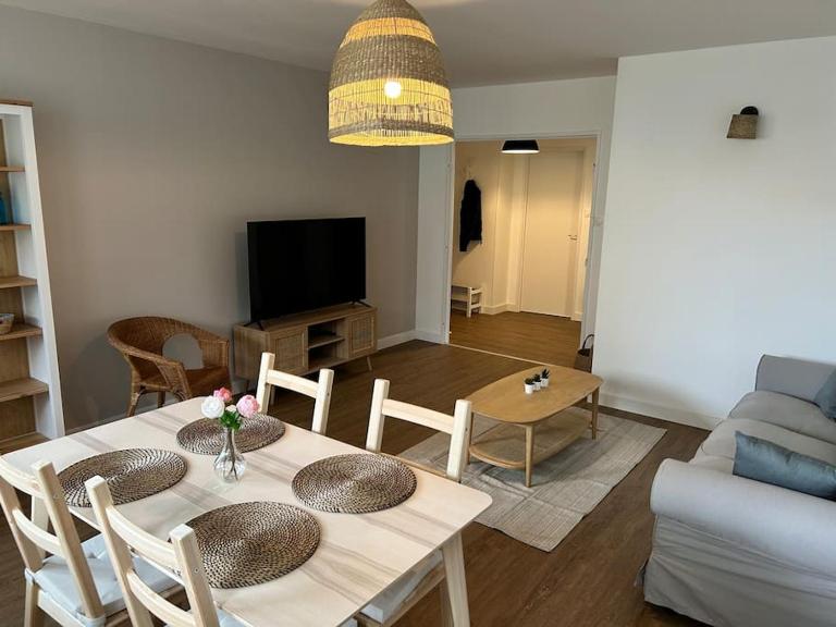 Rénové, proche centre-ville et Arsenal - B&B Brest