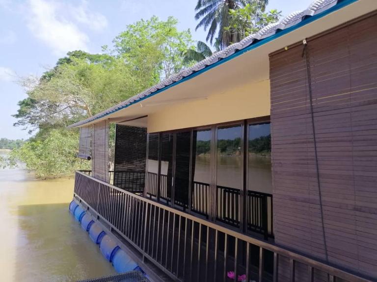 Chalet Terapung Laman Tok Ayah Temerloh - B&B Temerluh