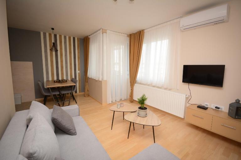 Apartman Elena 14 - Bed and Breakfast Vrnjačka Banja
