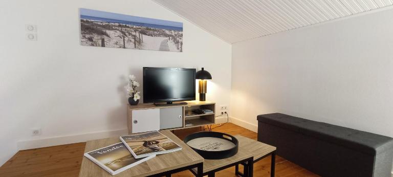 Appartement Mer - Confort moderne & stationnement à La Chaume - Bed and Breakfast Les Sables-d'Olonne
