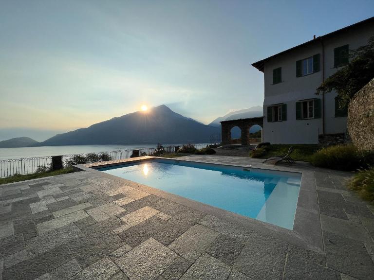Villa Perpenti - Pianello del Lario by LoveComo - B&B Pianello del Lario