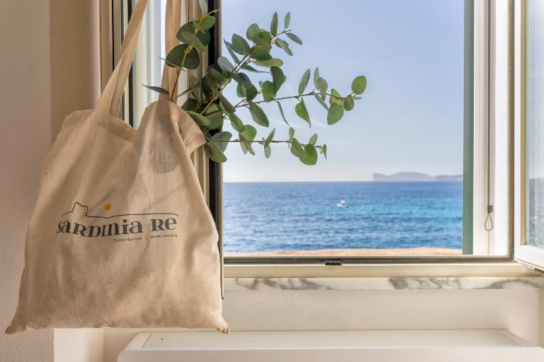 Sardinia Re - Sea View Casa Sole - Bed and Breakfast Alghero
