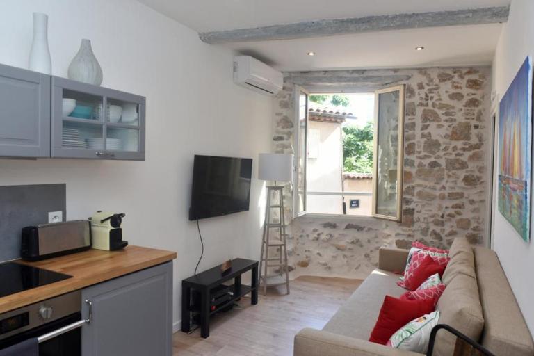 Nice T2 in the historic center of Antibes - B&B Antibes
