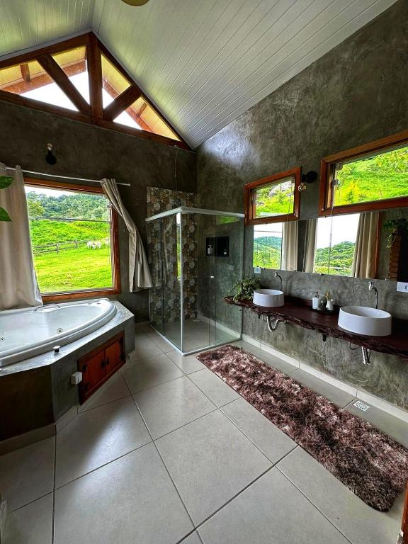 Chalé Araucária- Vale das Pedras MG - Chambres d'hôtes Sapucaí-Mirim