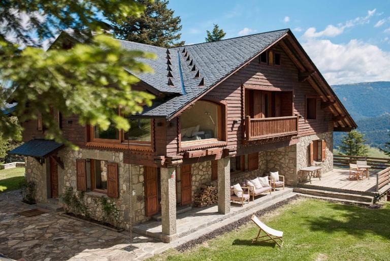 Casa Pyrenees - Slow Life Refuge - B&B La Molina