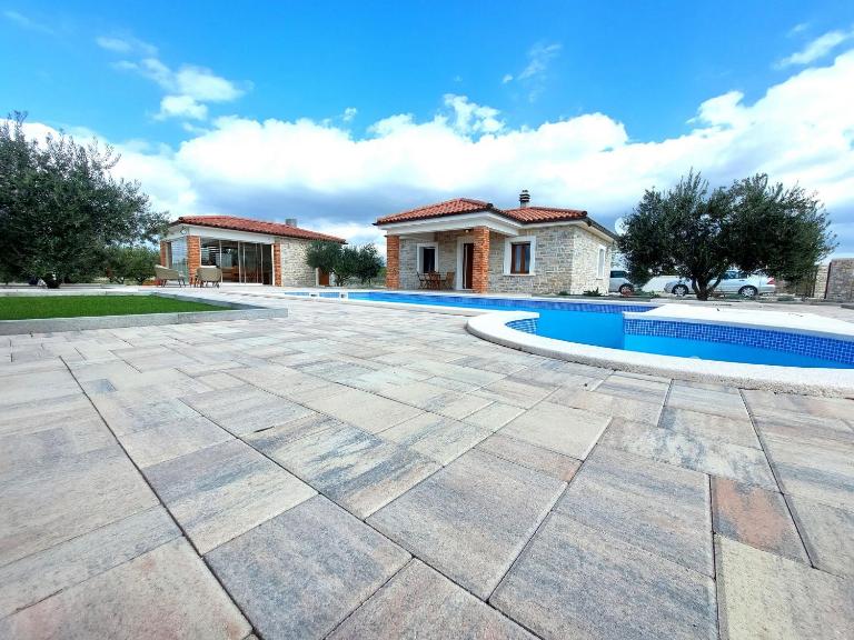 Holiday home Lunnis - Total peace and serenity - B&B Velika Čista