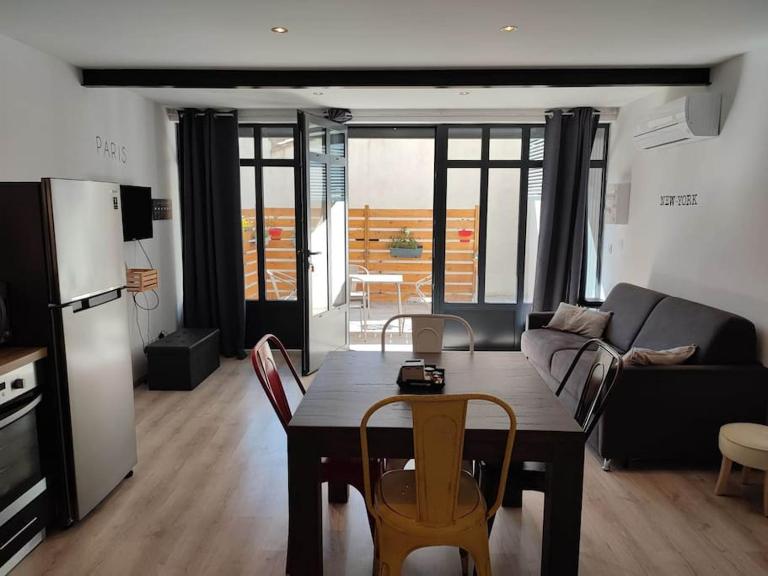 La Bastide de Gabin / ConciergerieDameCarcas - B&B Carcasona